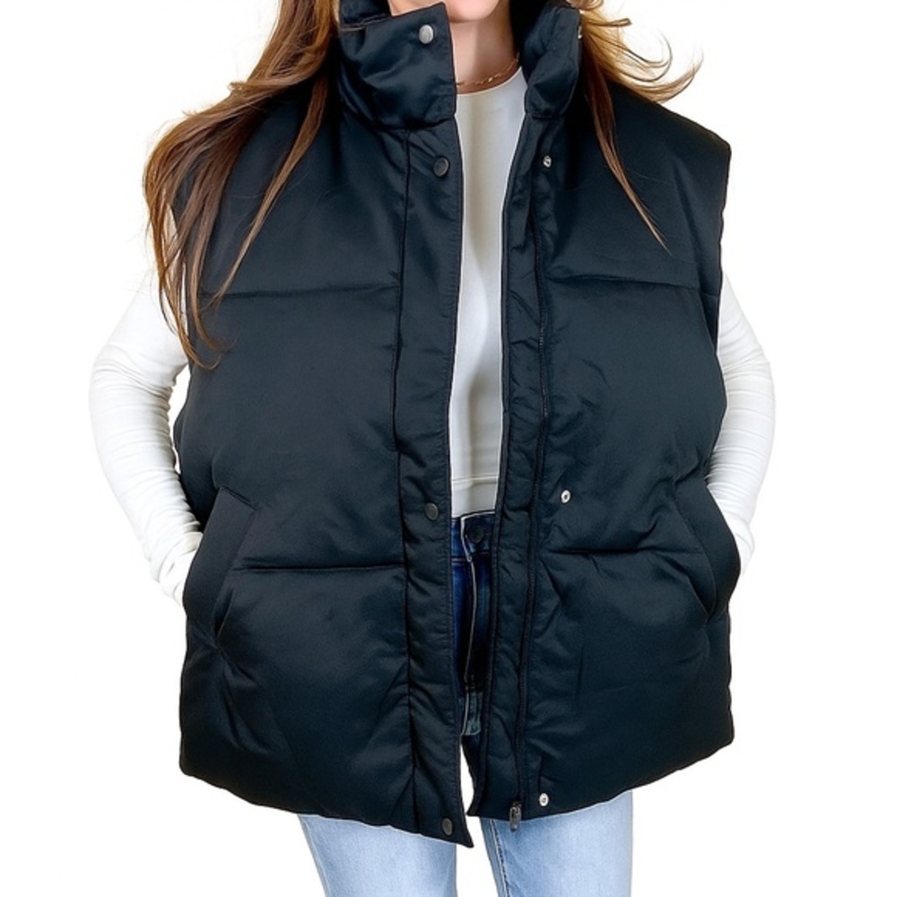 Talulah Cold Rush Oversized Puffer Vest NWOT : Small